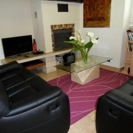 بيت للعطل House Le Jardin D'eden كاغارك
